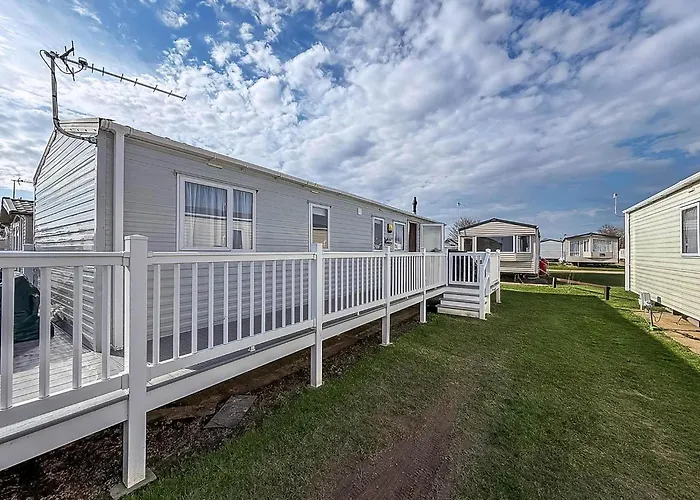 Stunning10 Berth Caravan With Decking At Broadland Sands In Suffolk Ref 20082Bs